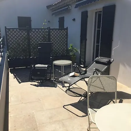 Calanques, 2 Pieces Grande Terrasse Vue *