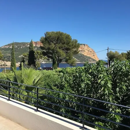 Calanques, 2 Pieces Grande Terrasse Vue *